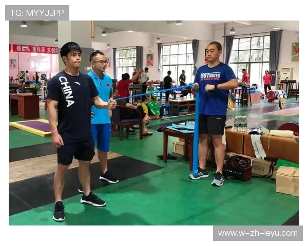 击剑队进行节奏变化专项训练,应对能力提高