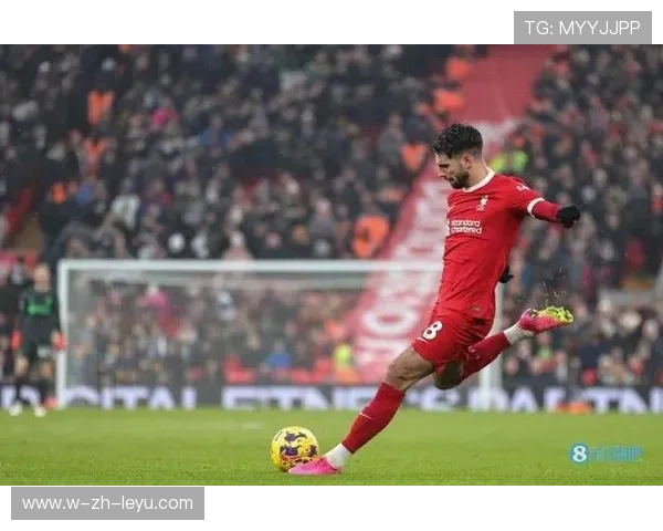 利物浦高位施压连续奏效,索博斯洛伊多次制造空档